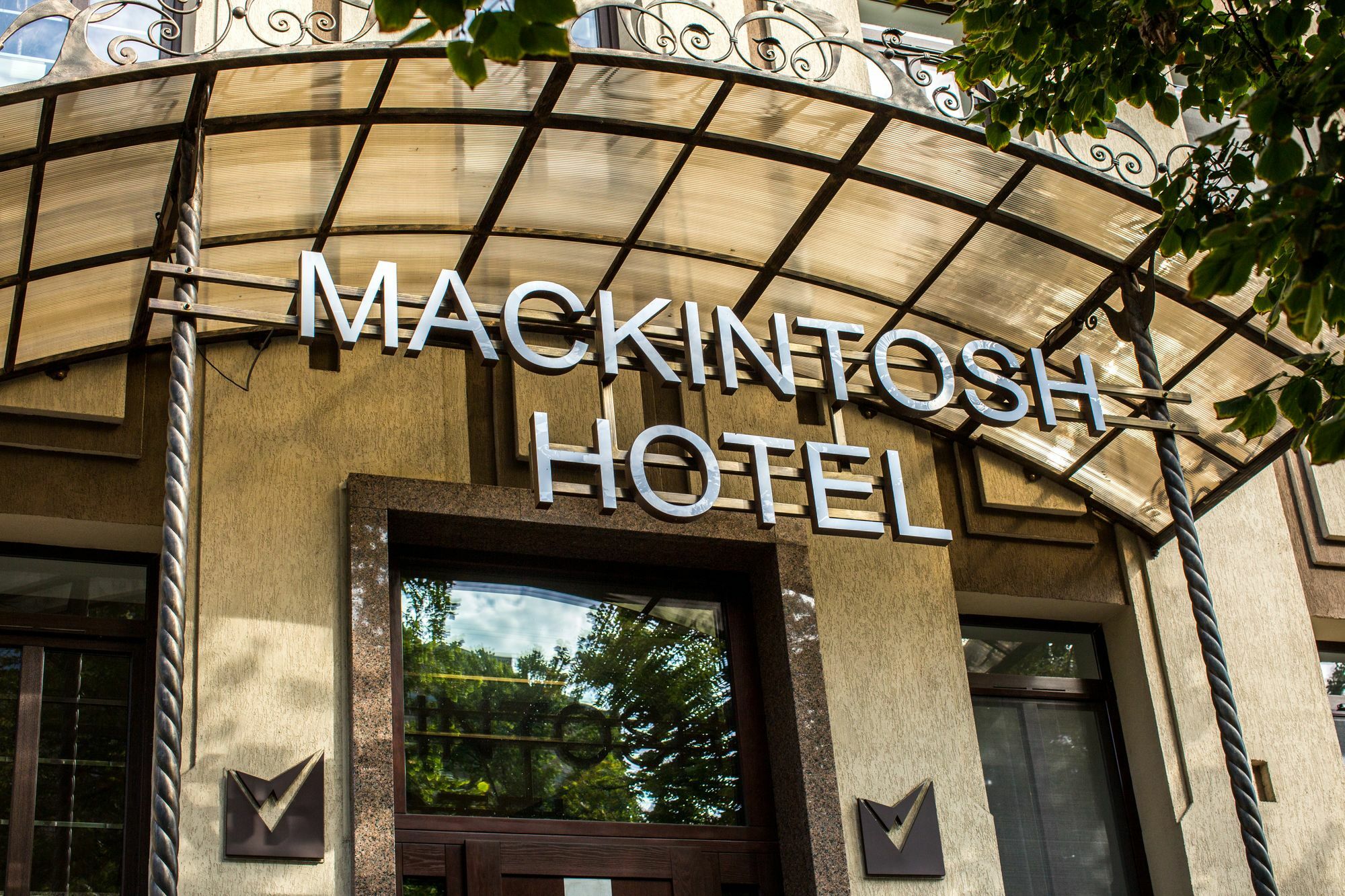 Mackintosh Hotel Kyiv Exterior photo